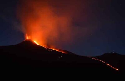 Etna a erupt din nou! Haos pe cerul Europei
Vacanțe în pericol din cauza vulcanului