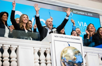 Via finalizează debutul pe bursă cu un preț peste IPO