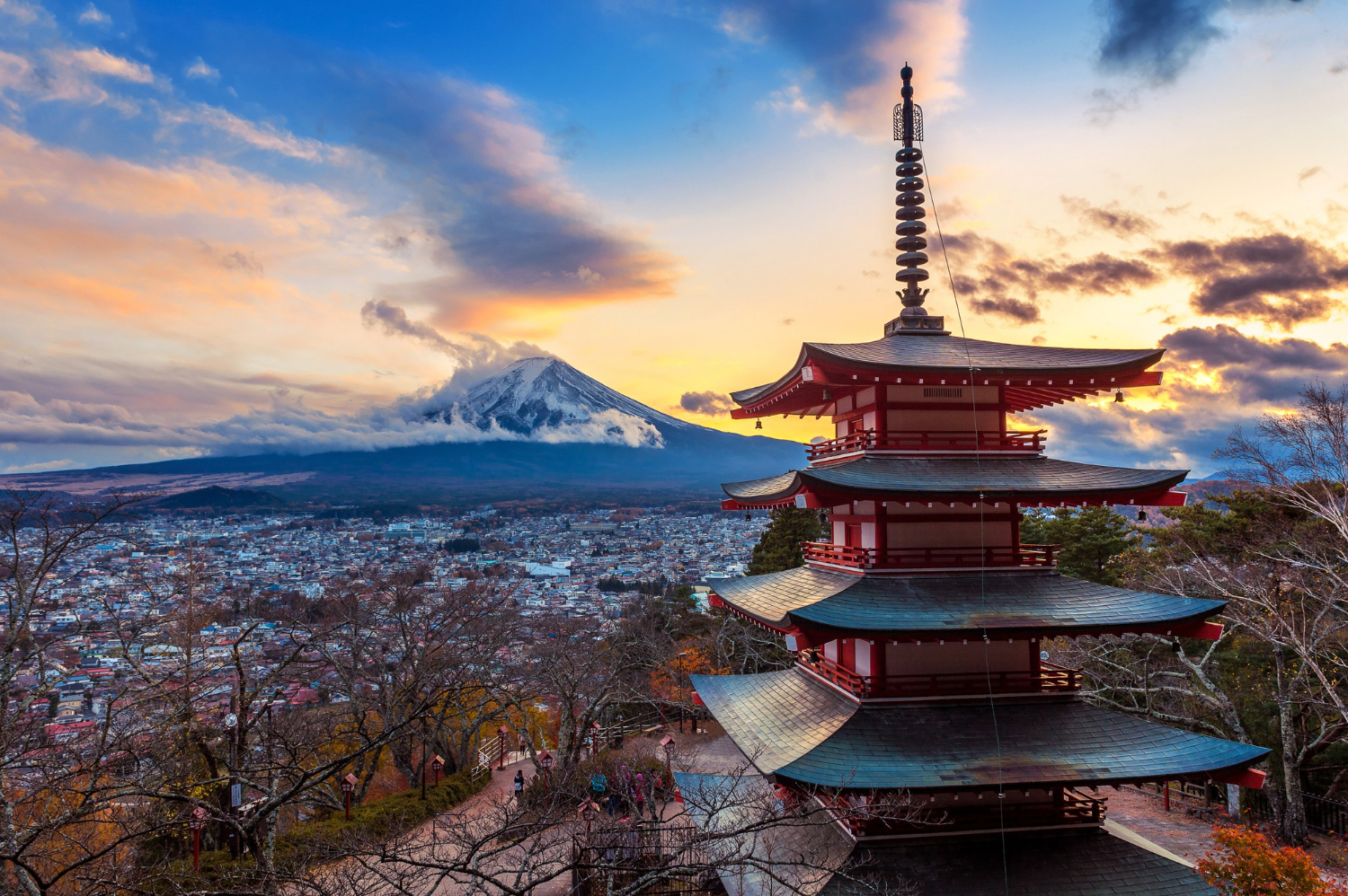 Japonia pe cale să aibă prima femeie premier din istorie