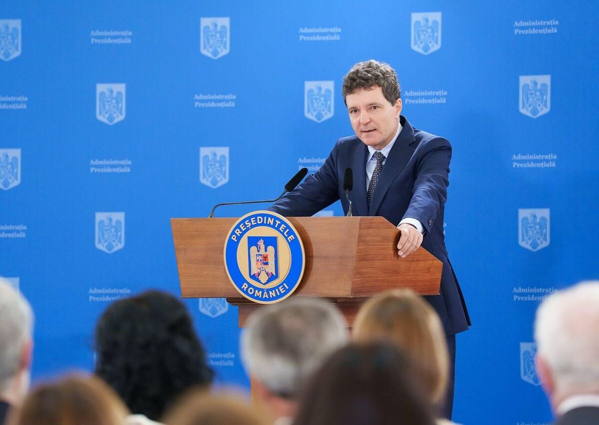 Nicușor Dan a promulgat legea reducând salariile cu 30%. Ce entități suferă consecințele?