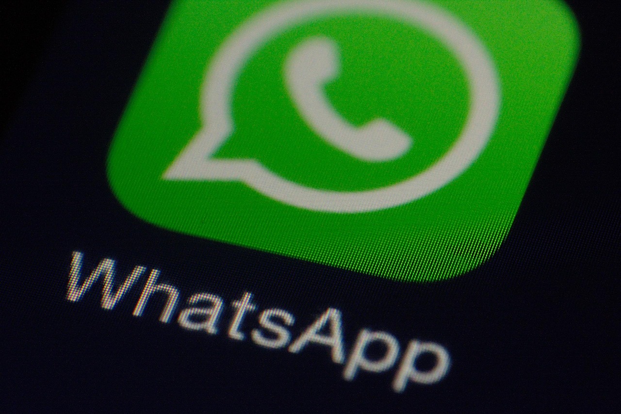 Decizie radicală împotriva ChatGPT: impactul asupra utilizatorilor WhatsApp
