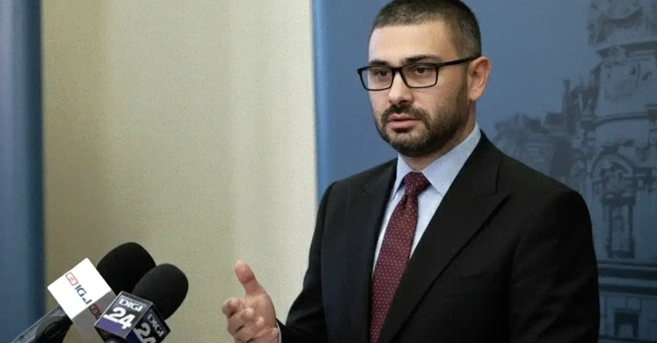 Florin Manole ia o decizie neașteptată pentru angajaţii din Ministerul Muncii