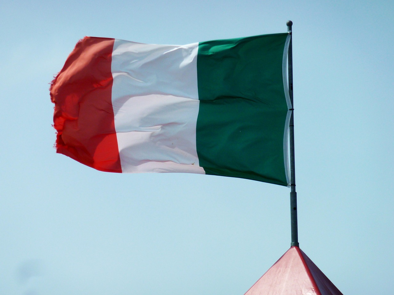 Italia oprește ajutorul militar pentru Ucraina Ce se întâmplă în coaliția Meloni