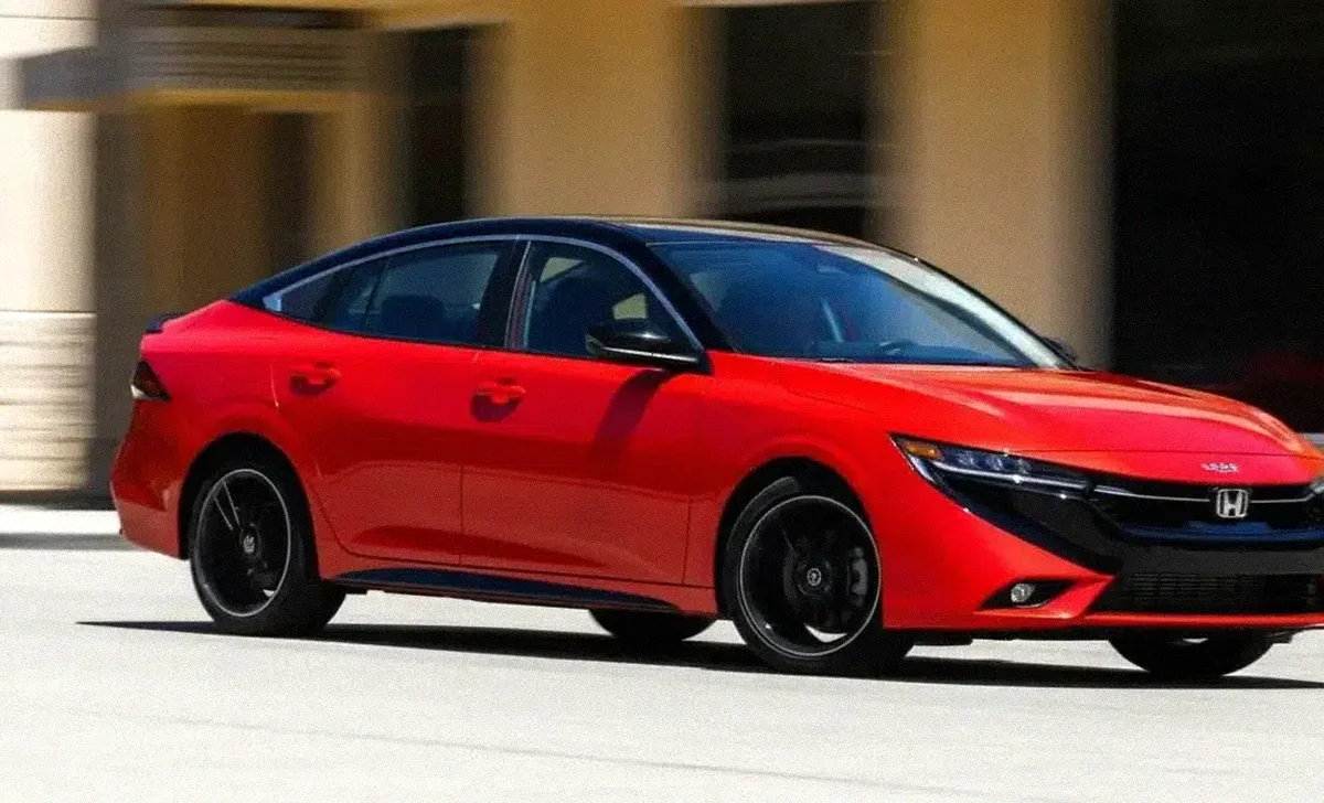 Surpriza Revoluționară a Nissan Sentra 2026 pentru Șoferii de Compacte