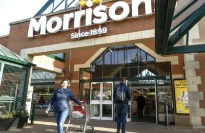 Schimbare neasteptata in magazinele din Marea Britanie ce urmeaza pentru cumparatori si angajati