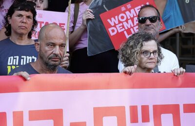 Familiile ostaticilor din Israel au creat o forță internațională