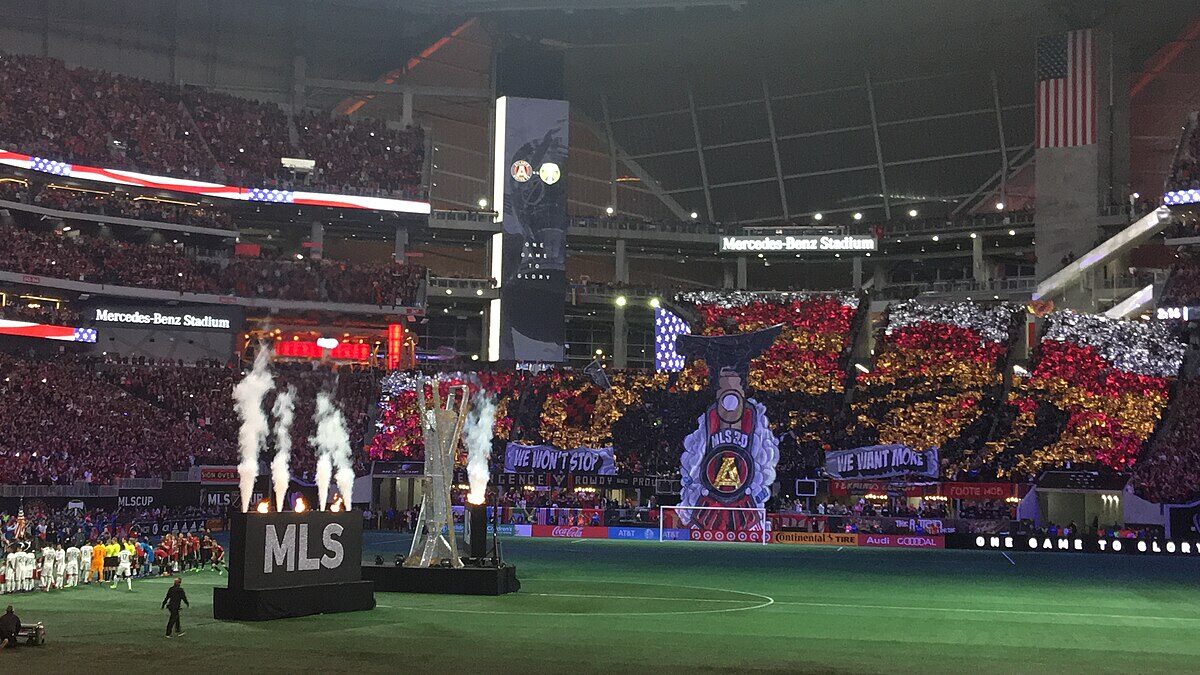 FCSB scandal scenografie