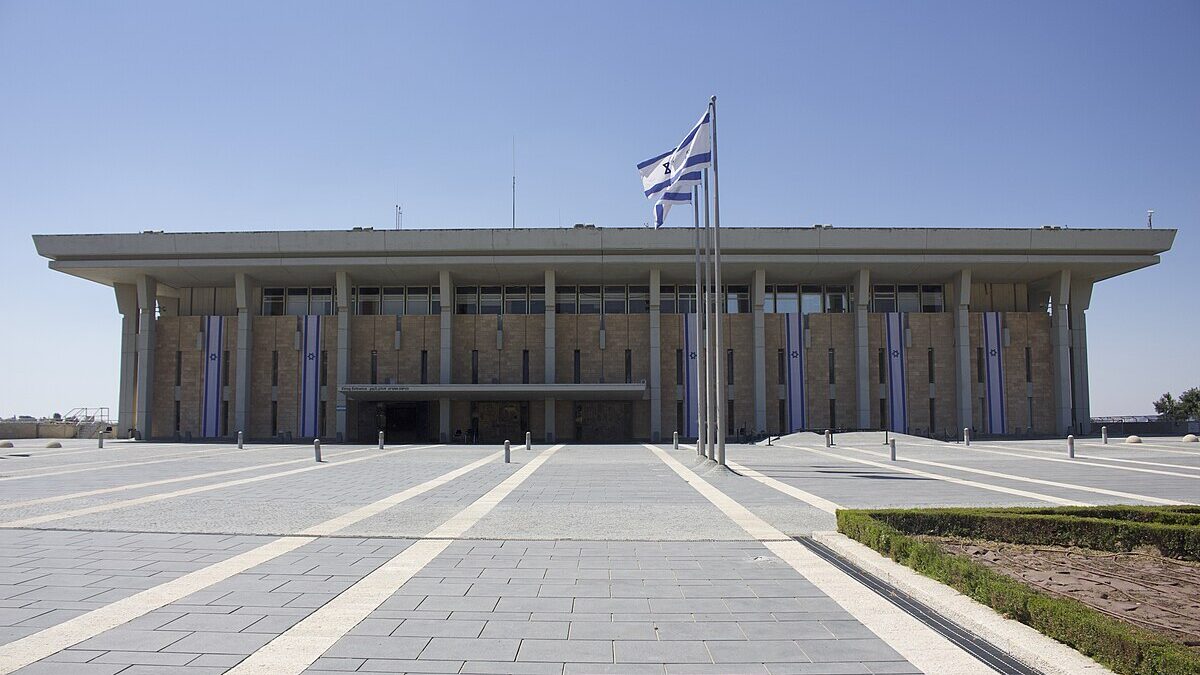 Israel închidere posturi străine