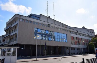 Kosovo organizează alegeri anticipate după tensiunile cu UE