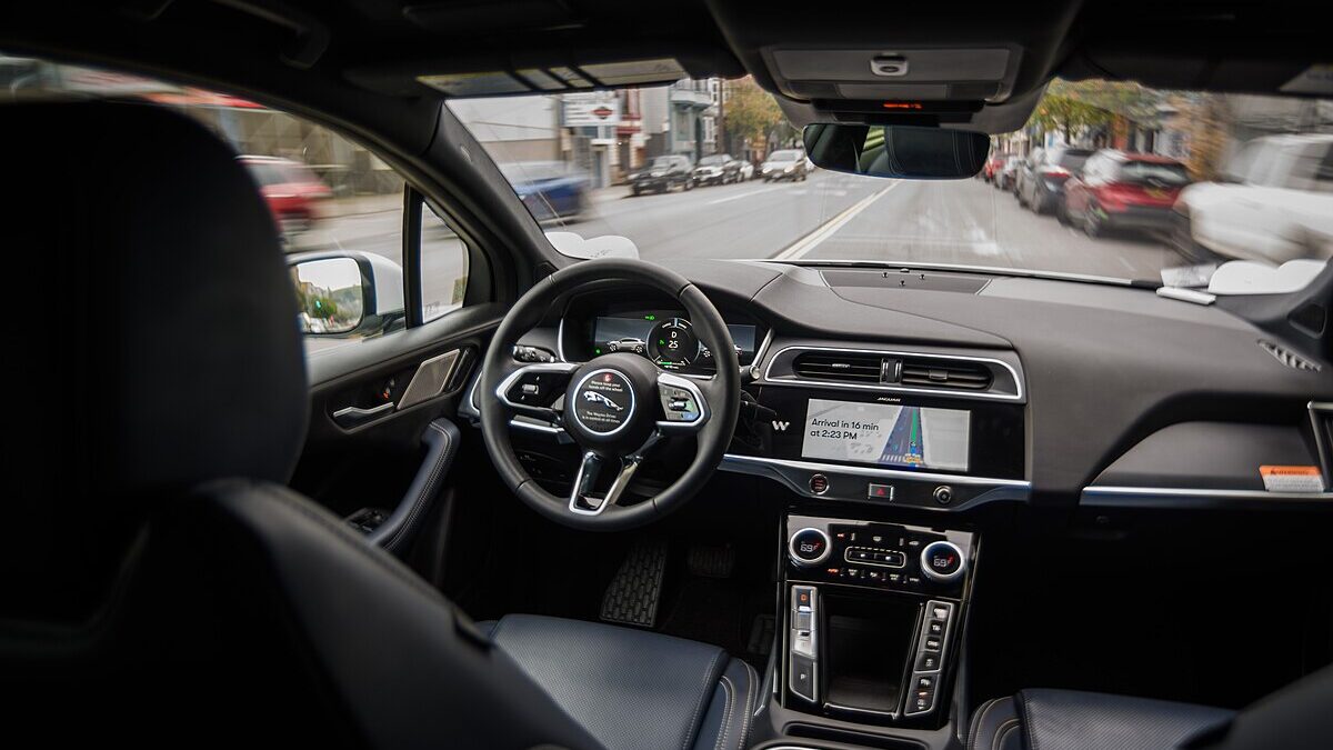 Waymo robotaxi San Francisco