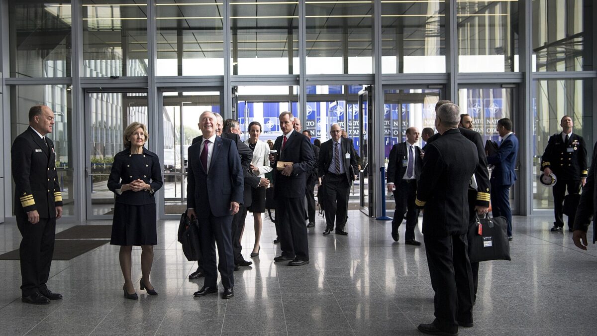 NATO respinge independența militară a UE față de SUA