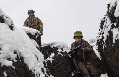 România alocă 50 milioane euro pentru arme americane către Ucraina