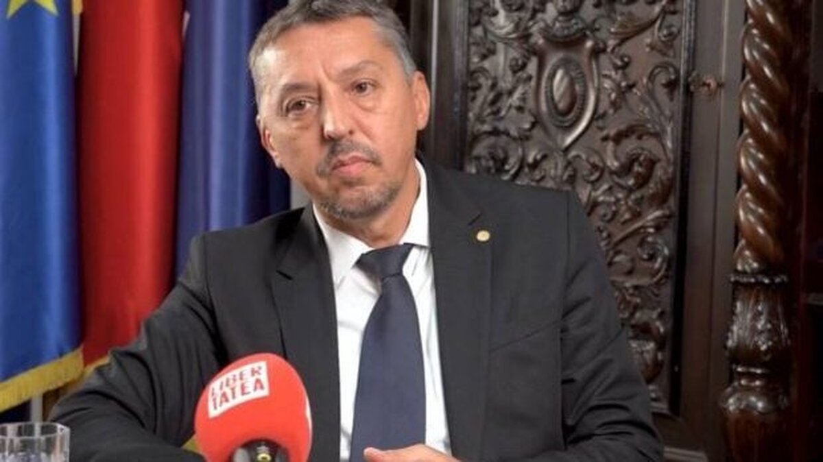 Daniel David demisionează din funcția de ministru al Educației