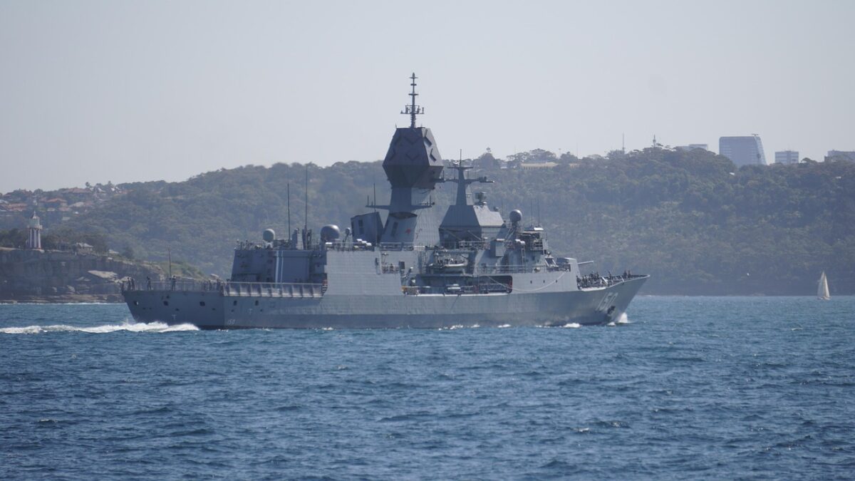 China lansează exerciții militare simulând blocada porturilor Taiwan