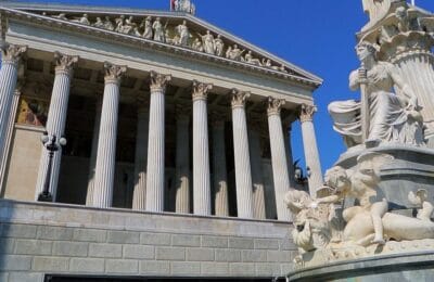 UE vrea să elimine dreptul de veto național din cauza blocajelor