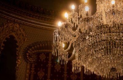 Dinozaurii din Crystal Palace sunt restaurați după ani de neglijență