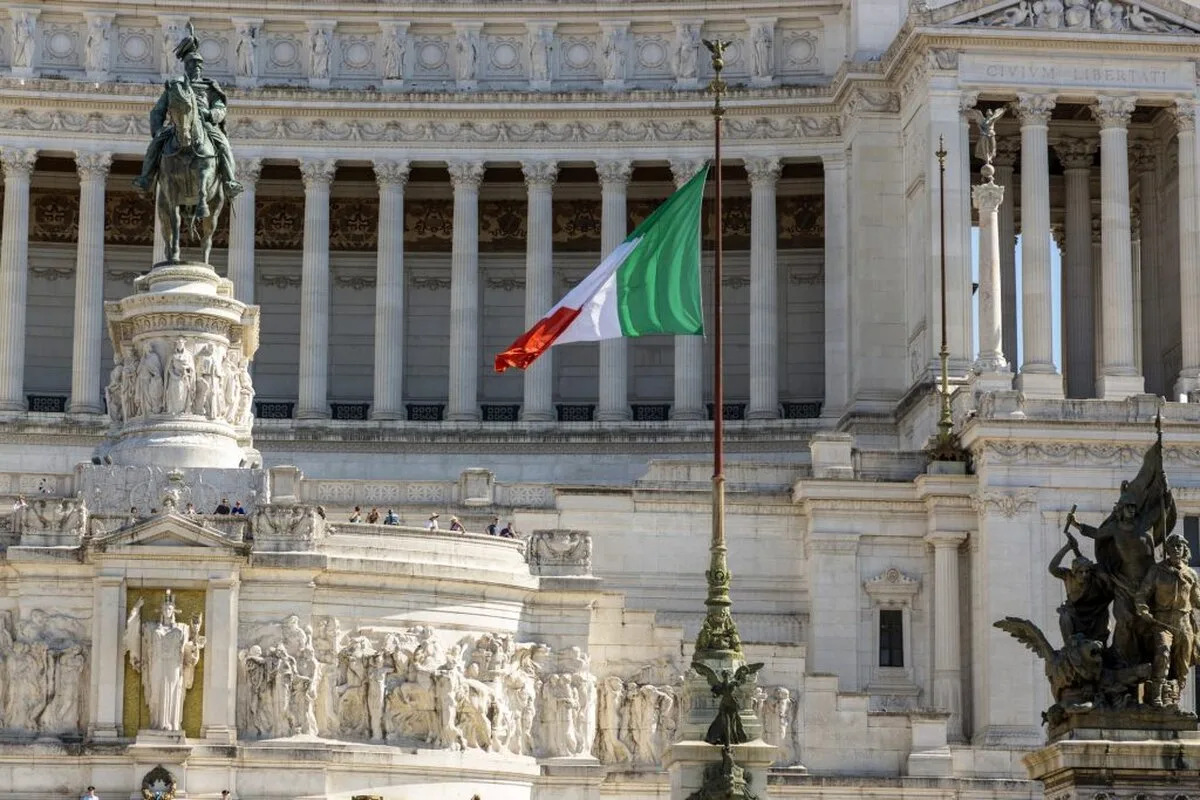 Italia cere familiei Agnelli să protejeze locurile de muncă în vânzarea activelor media