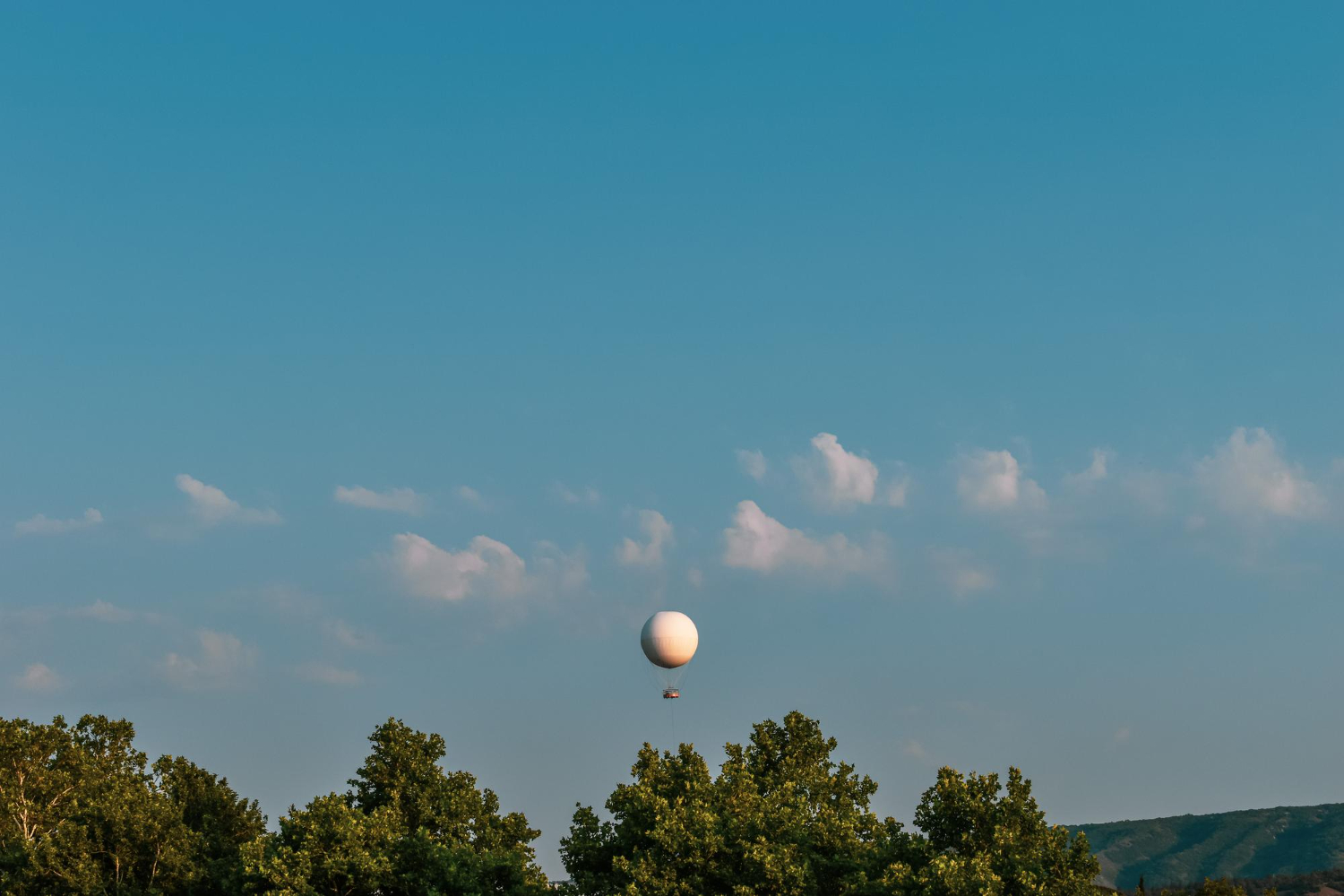 Lituania declară stare de urgență din cauza contrabandei cu țigări din Belarus