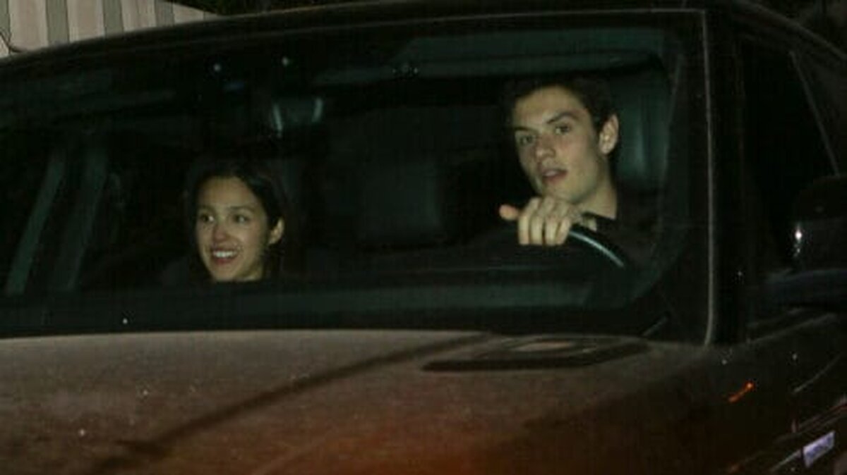 Olivia Rodrigo și Louis Partridge s-au despărțit