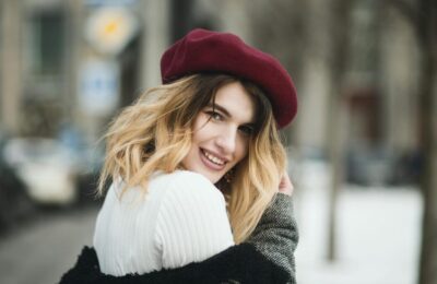 Lindsay Arnold prezintă ținutele cozy de iarnă în haul Amazon