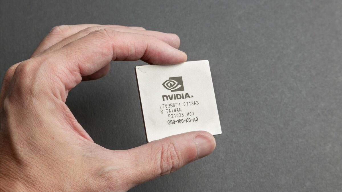 Nvidia licențiază Groq