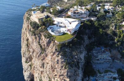 Ioan Andone, vizitat de Cătălin și Andra Măruță în vila din Marbella