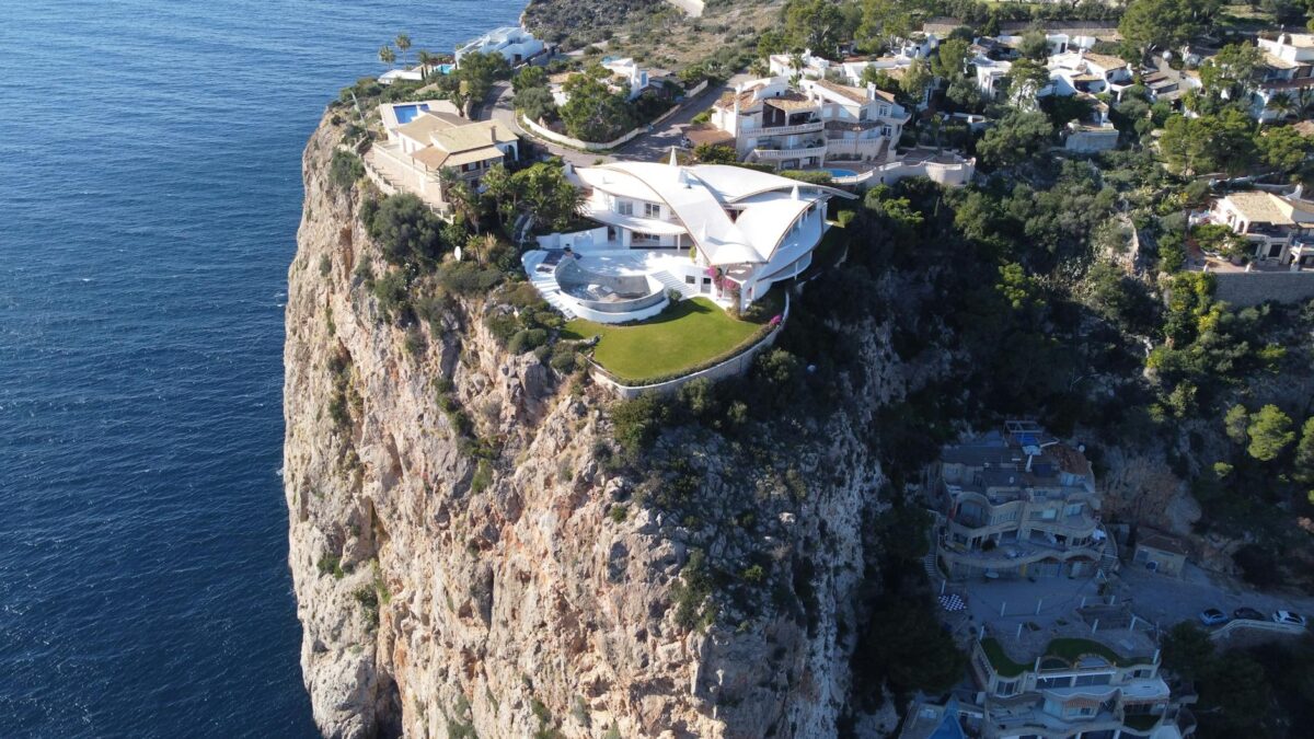 Ioan Andone, vizitat de Cătălin și Andra Măruță în vila din Marbella