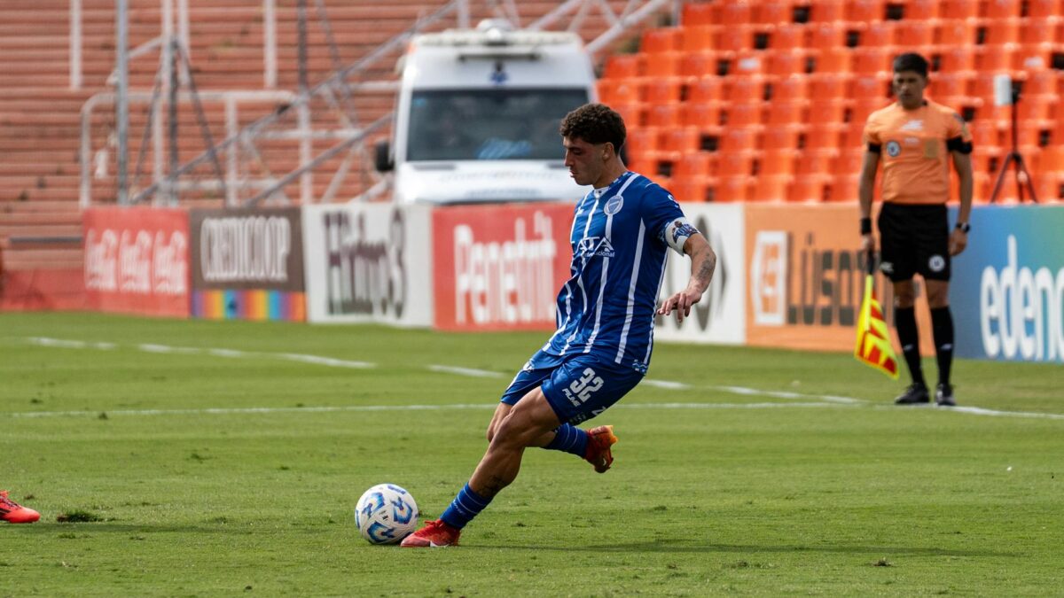 Dinamo il vrea pe Daniel Paraschiv de la Real Oviedo