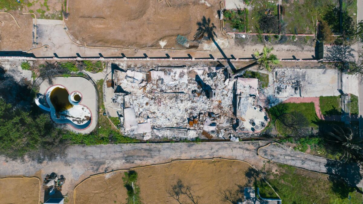 Miley Cyrus s-a vindecat prin muzică după pierderea casei