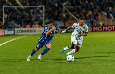 Rațiu pe lista scurtă a Barcelonei după accidentarea lui Fort