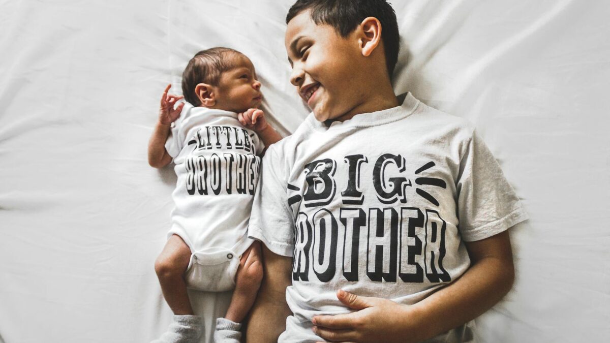 Cheyenne Davis își anunță al treilea copil și numele acestuia