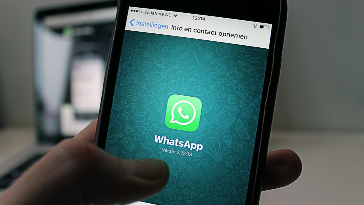 Italia oprește Meta să blocheze chatbot-urile AI rivale pe WhatsApp