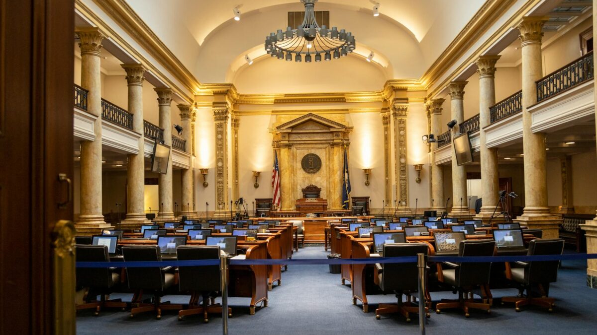 Parlamentul respinge moțiunile AUR contra miniștrilor Justiției și Internelor