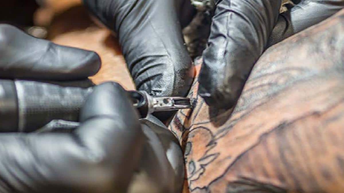 Tatuajele pot slăbi sistemul imunitar conform unui studiu recent