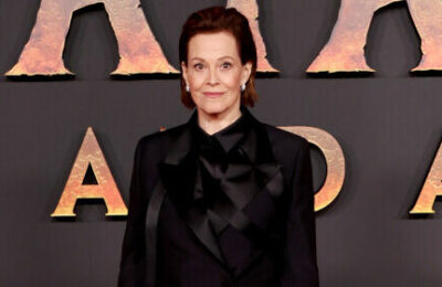 Sigourney Weaver răspunde criticilor pentru scena de sărut din Avatar