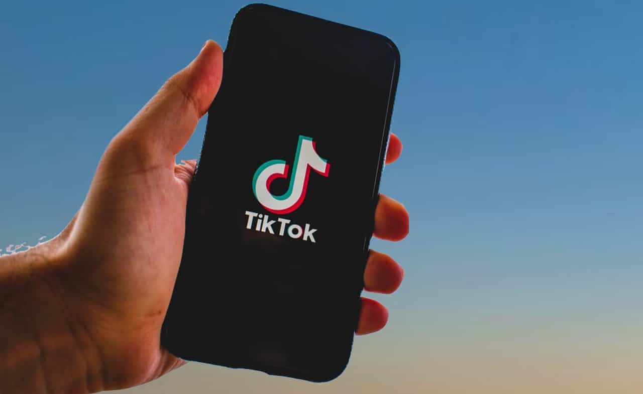 Cadouri virale TikTok cele mai bine vândute produse Amazon