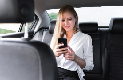 Uber lansează serviciul de robotaxi în Dallas cu Avride rival pentru Waymo