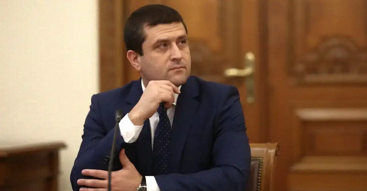USR pregătește mutări neașteptate în Guvern care pot schimba echilibrul puterii