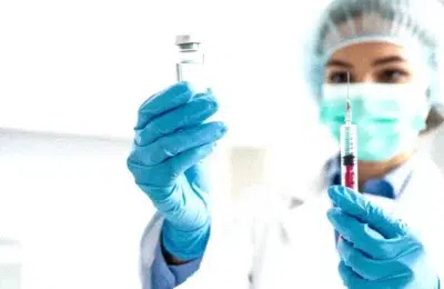 Vaccinurile anti COVID 19 și descoperirile surprinzătoare din cel mai mare studiu din Franța