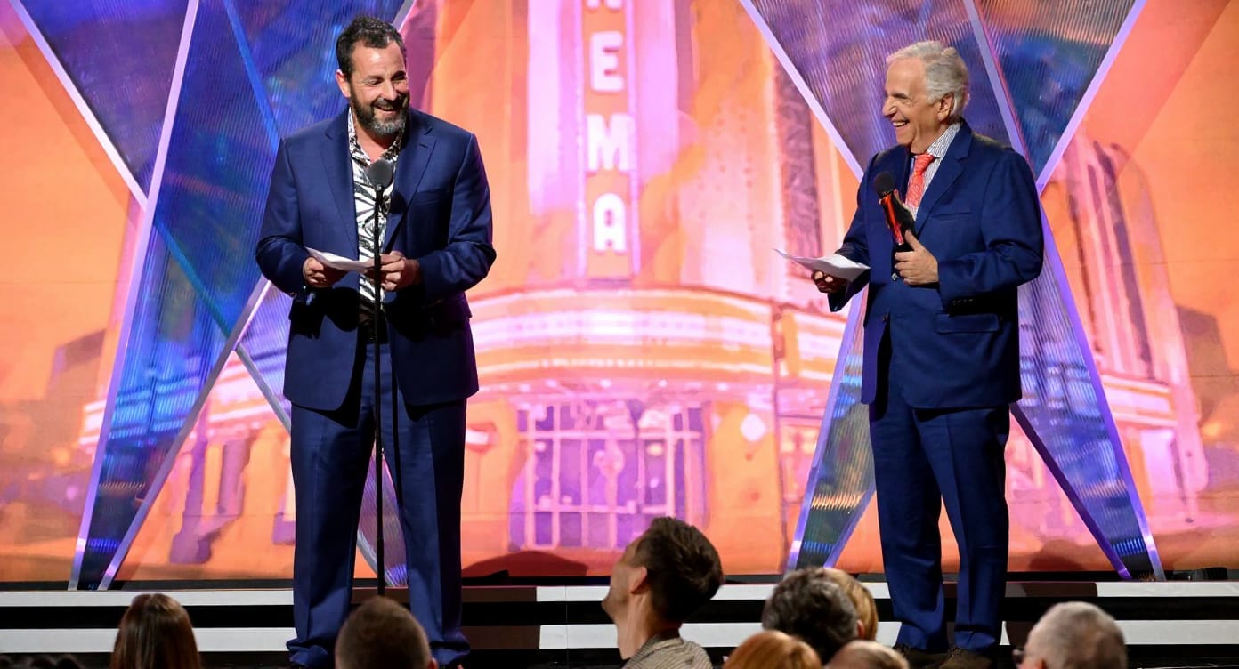 Adam Sandler promite să facă încă 50 de filme înainte să moară