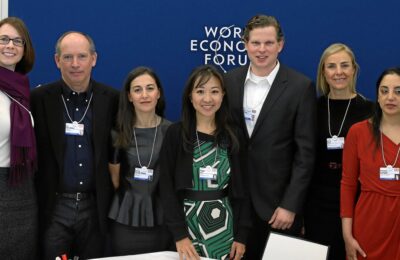 China avertizează la Davos: ‘Legea junglei’ ar arunca lumea în haos