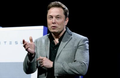 Paralizat, un om joacă șah pe PC doar cu gândul. Cipul lui Musk – E magic”