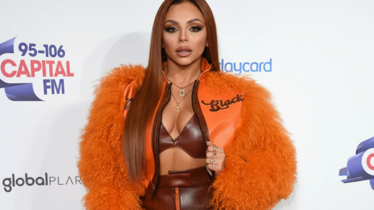 Jesy Nelson geamăne