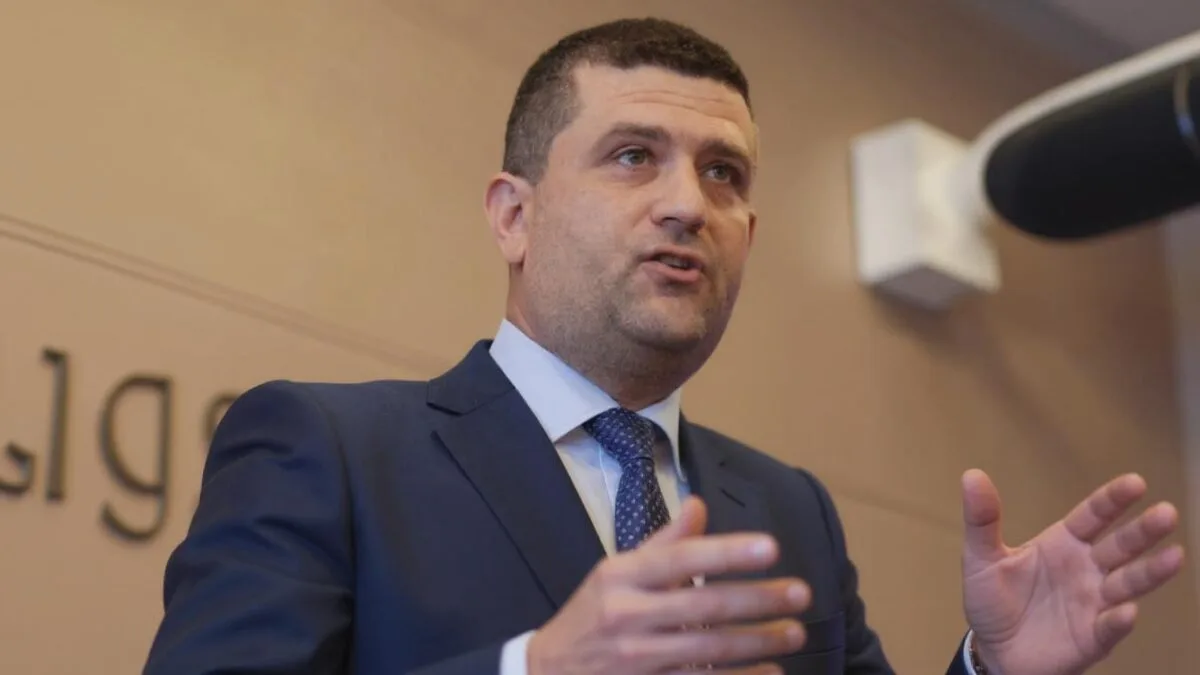 Radu Miruță