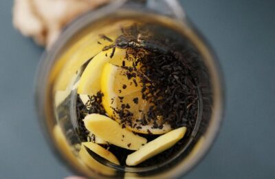 Ceaiul cu ghimbir, soluția pentru ucrainenii care trăiesc la 10-12 grade în case