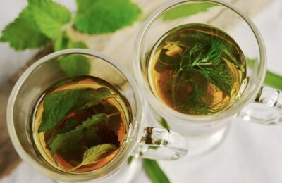 Ceaiuri pentru digestie – remedii naturale pentru confort gastric