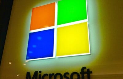 Microsoft promite stabilitate la facturile de energie odată cu extinderea centrelor de date