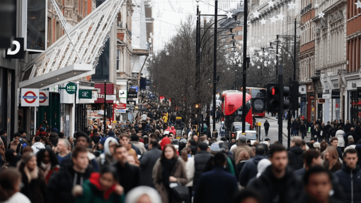 Comerțul din UK se pregătește pentru o criză în 2026