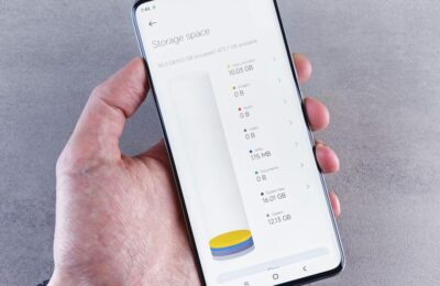 Cum să îți cureți telefonul de fișiere inutile în 2026