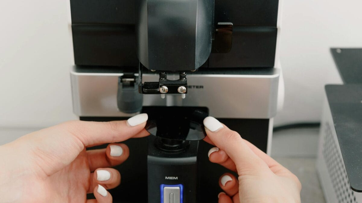 Merită investiția într-un espressor automat pentru acasă în 2026